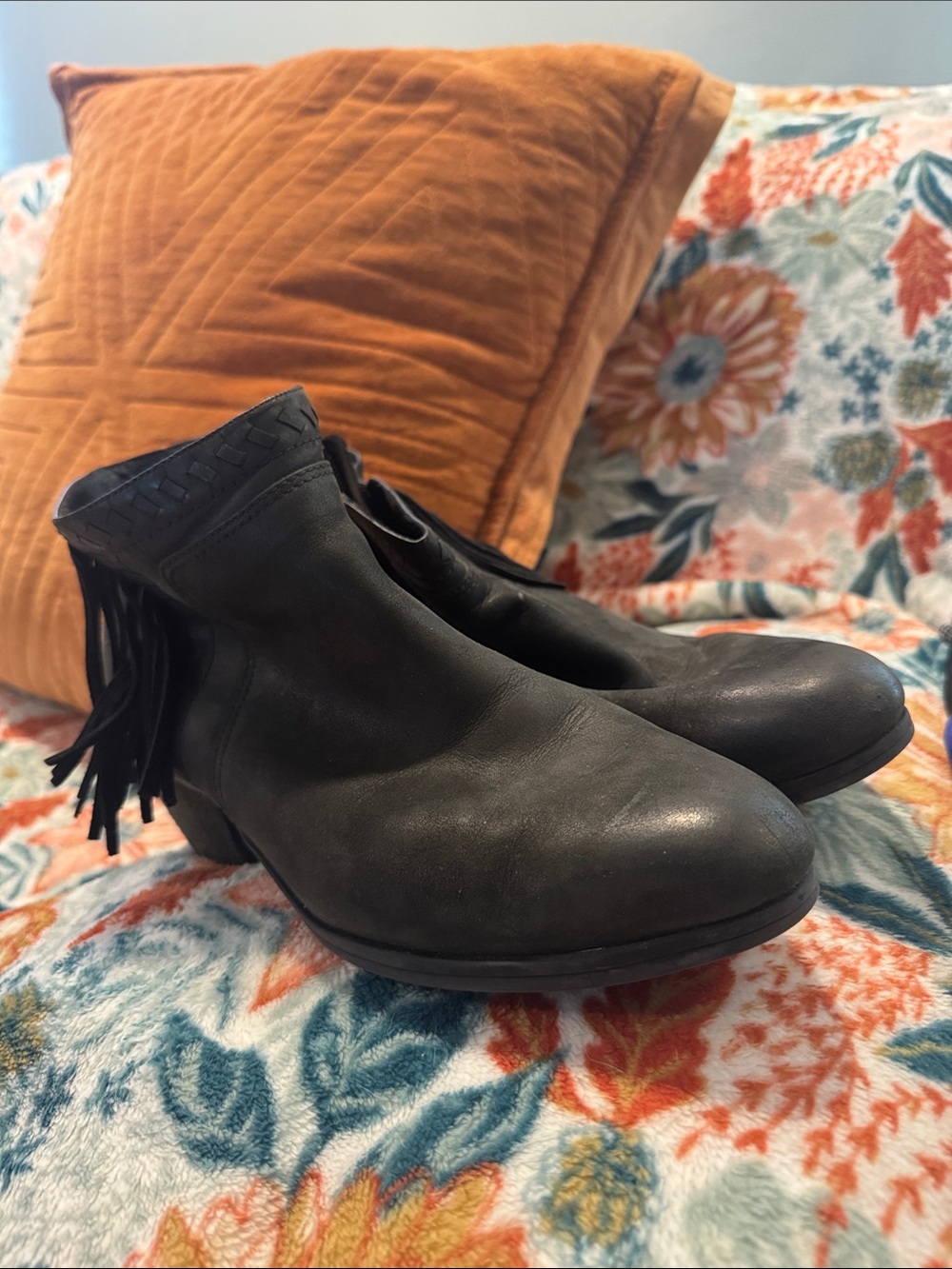 Clarks Black Leather Men's Chukka Boots with Fringe Detail
